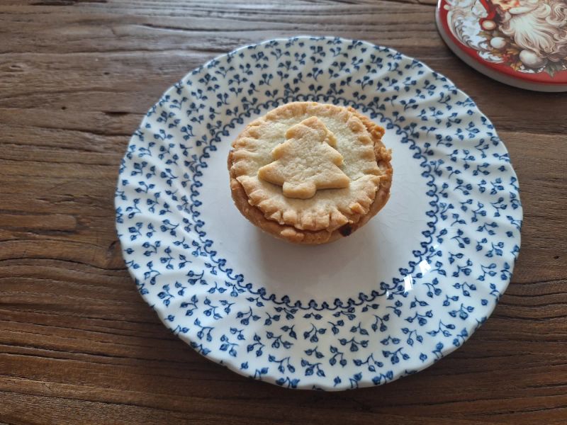 homemade-mince-pie-christmas-tree